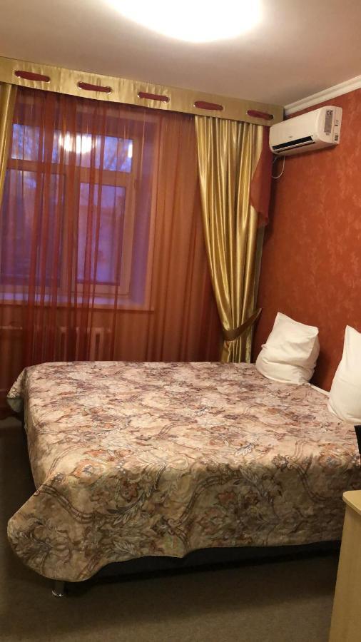 Mereke Hotel Ustʼ-Kamenogorsk Eksteriør billede